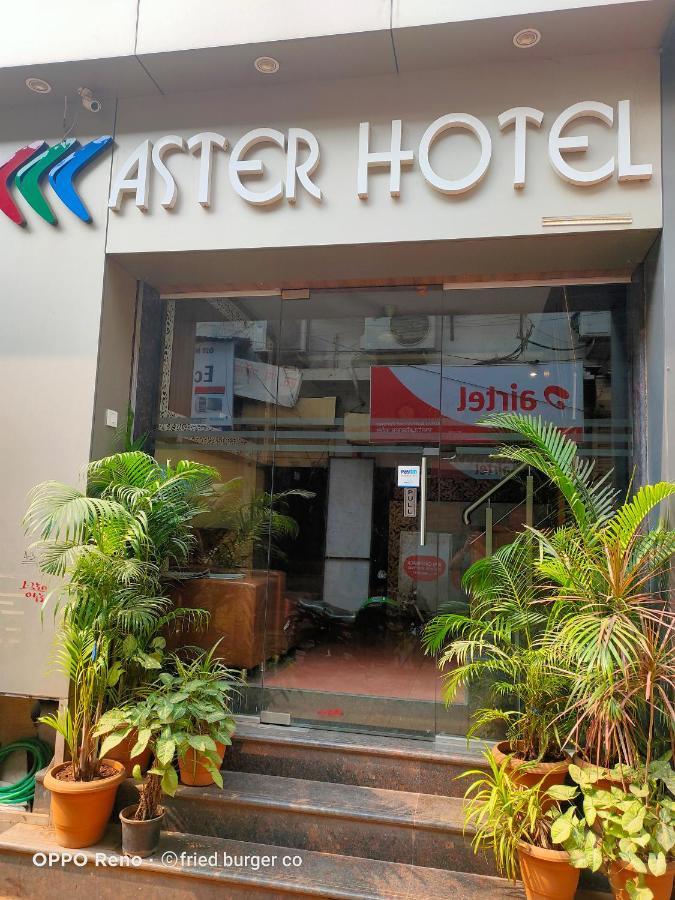 Aster Hotel Near Mumbai Airport Esterno foto