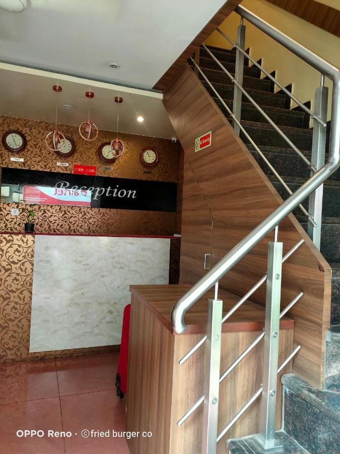 Aster Hotel Near Mumbai Airport Esterno foto